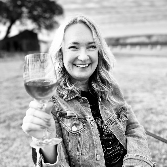 Meet your Posher, Amy - Picture 4 of 5